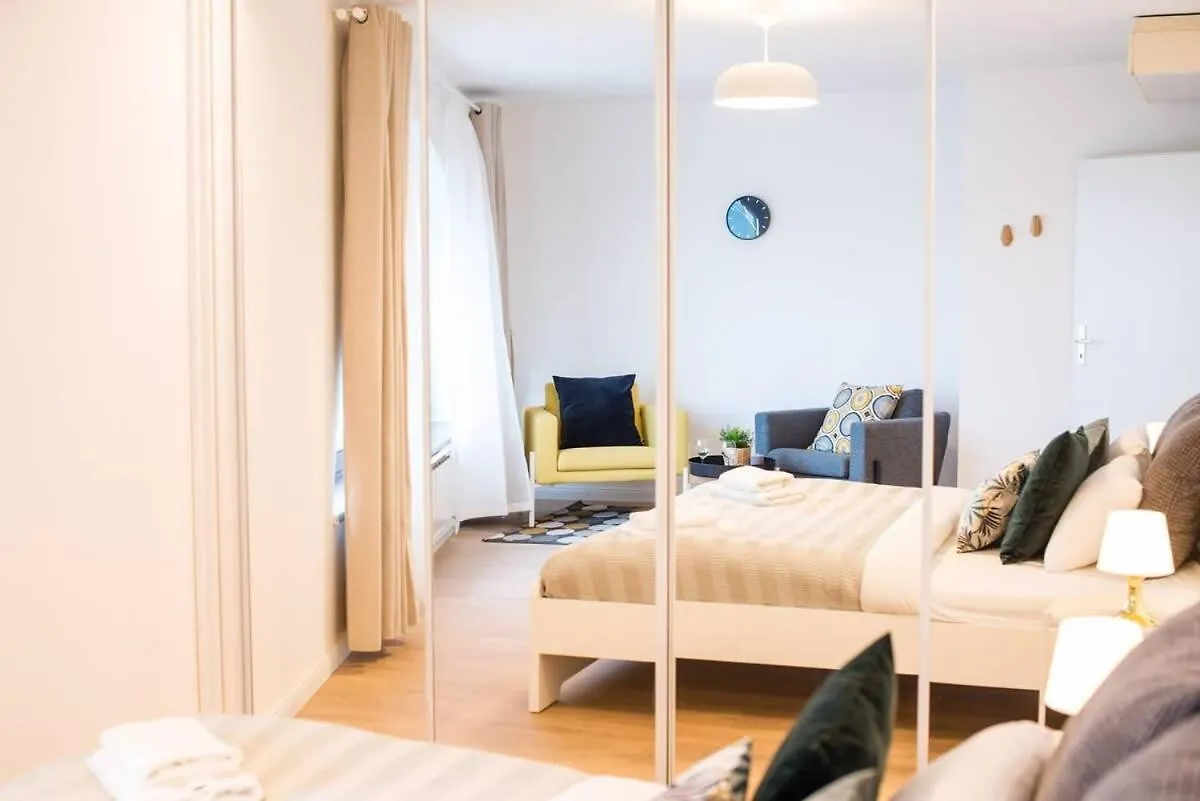 Two-Storey Riverside Panorama Apartment Budapest