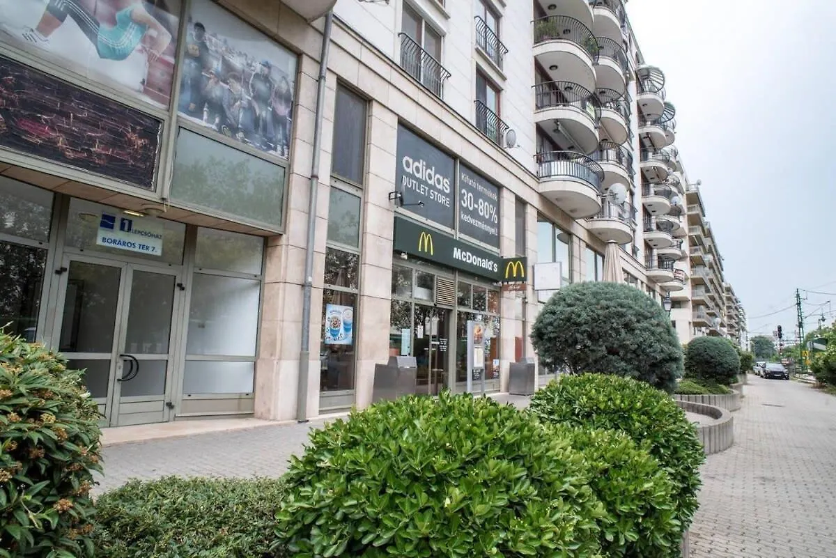 Two-Storey Riverside Panorama Apartment Budapest